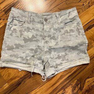 Womens Time and True Camo Jean Shorts Size 4